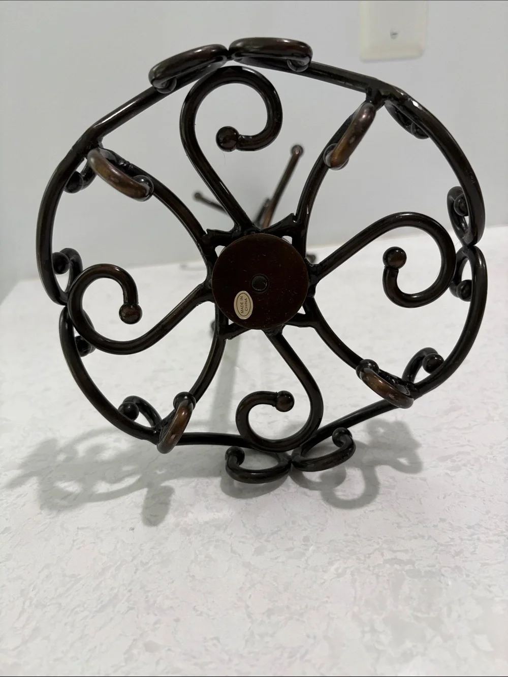 Princess House brown metal mug stand